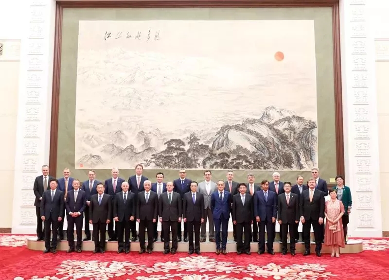 1632455761959350.jpg 640.webp (10).jpg